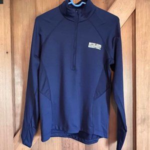 Notre Dame Basketball Semi-Fitted Under Armour  1/2 Zip pullover Size Large